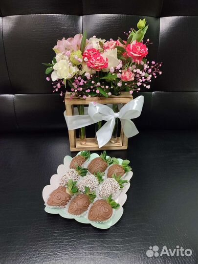 День матери съедобные букеты клубника в шоколаде