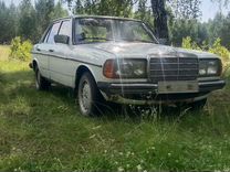 Mercedes-Benz W123 2.4 MT, 1982, 250 000 км, с пробегом, цена 200 000 руб.