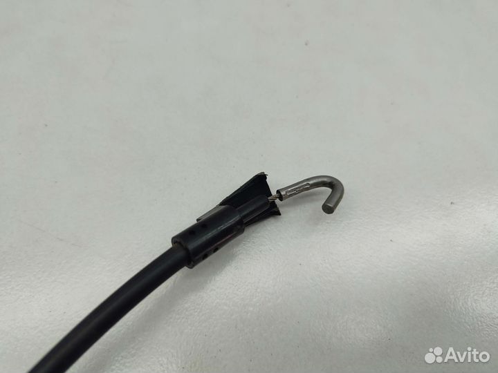 Трос замка задний левый Volkswagen Golf MK4