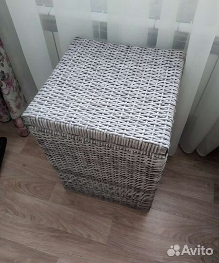 Корзина для белья из ротанга