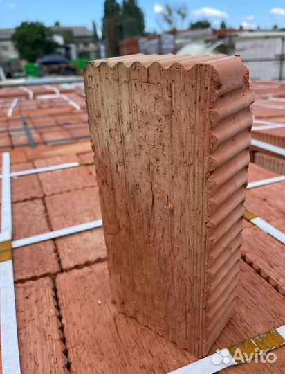 Кирпич фундаментный (красный)