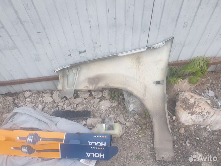 Крыло правое LADA largus