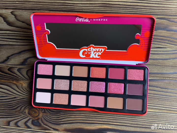 Палетка теней CocaCola x morphe Cherry Coke