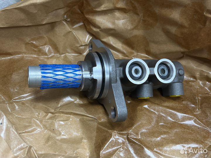 Цилиндр тормозной главный 051165