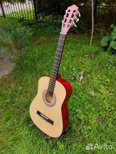 Классическая гитара для начинающих