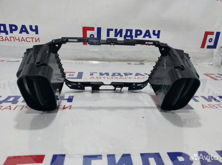 Дефлектор воздушный центральный LADA Vesta 8450007