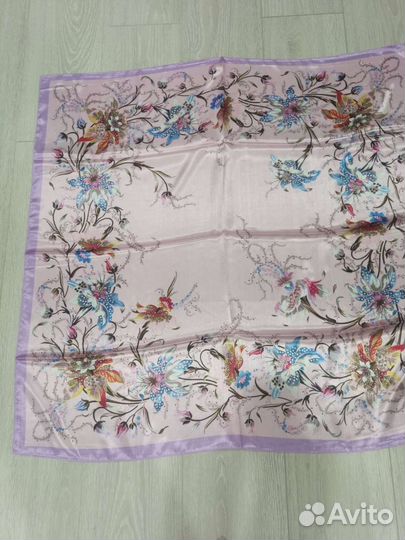 Шелковые платки,новые