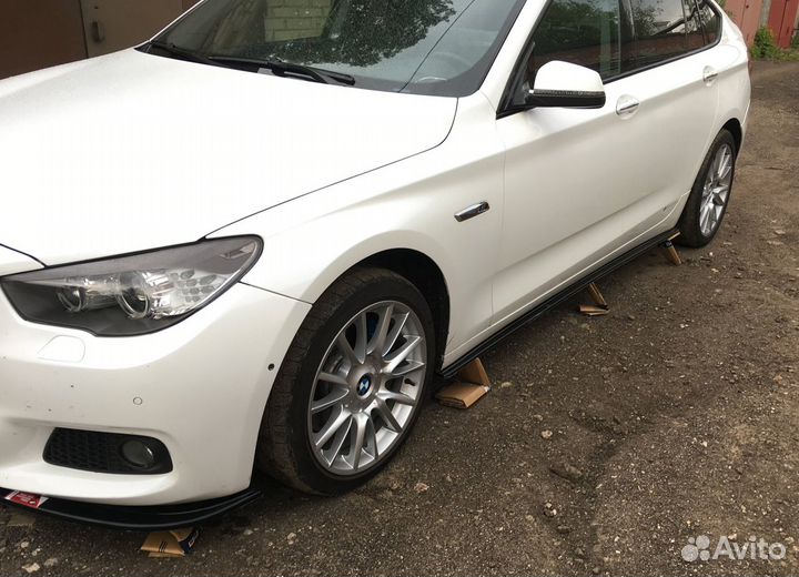 Накладки под пороги для BMW 5 GT F07 черный глянец