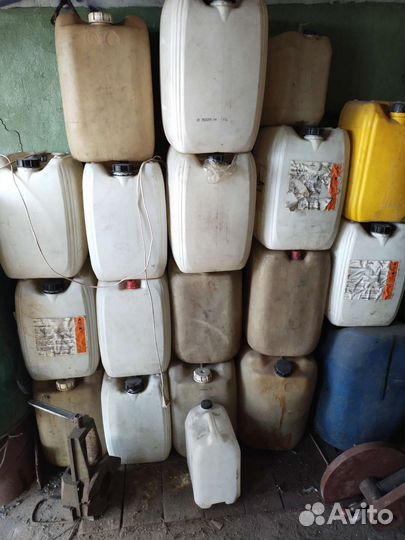 Канистра пластиковая