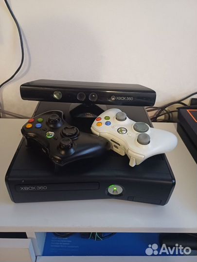 Xbox 360+2джостика+кинект+прошивка