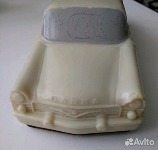 Коллекционная модель авто Газ-13