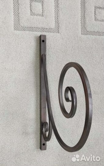 Кронштейн настенный для цветов