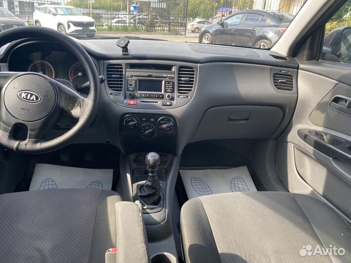 Kia Rio 1.4 МТ, 2010, 252 000 км