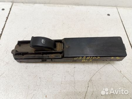 Кнопка стеклоподъемника