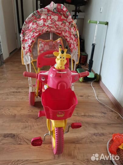 Детский трехколесный велосипед