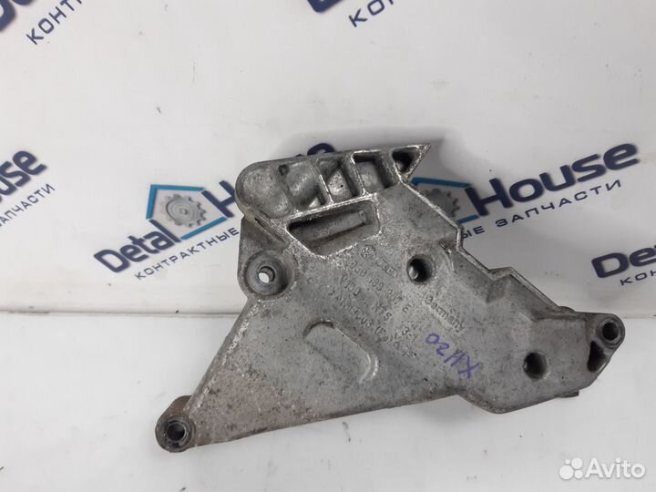 Кронштейн двигателя Volkswagen Passat B6 2.0 TDI