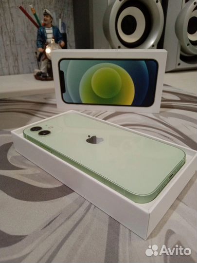 iPhone 12, 64 ГБ