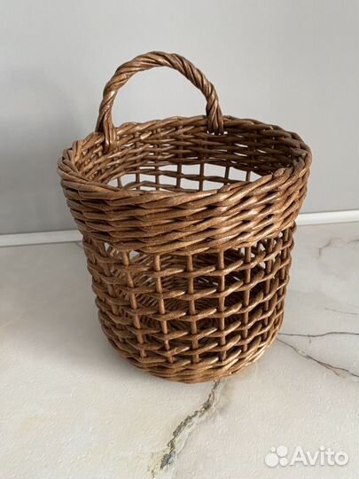 Корзина плетеная