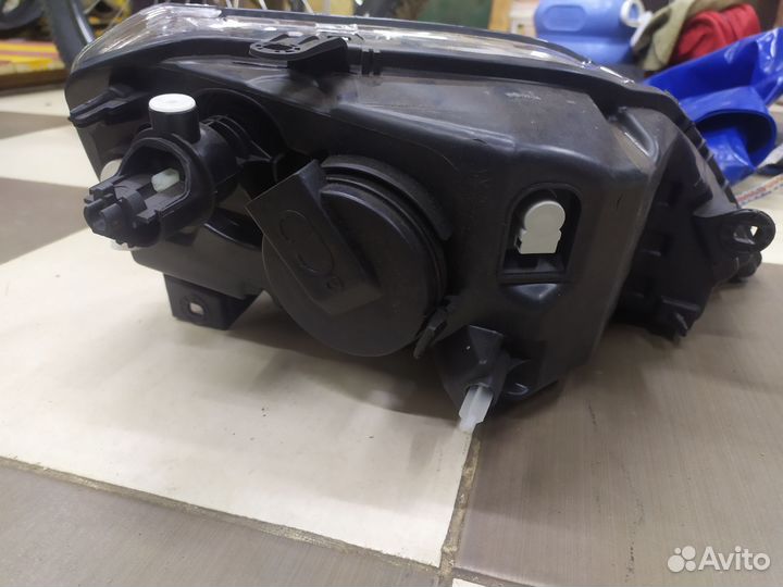 Фара передняя левая Рено Логан