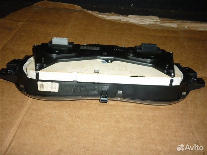 Щиток приборов Renault Logan