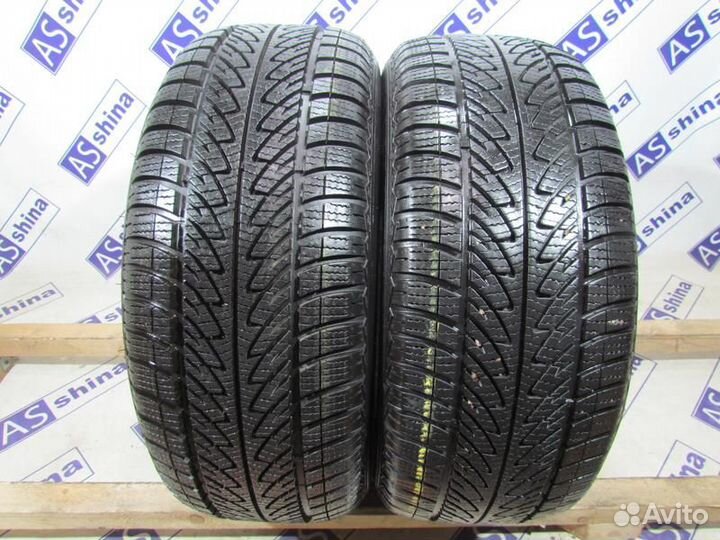 Goodyear UltraGrip 8 Performance 215/55 R16 92N