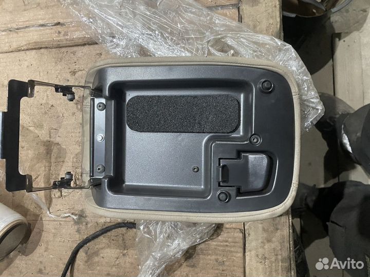 Подлокотник rover 75