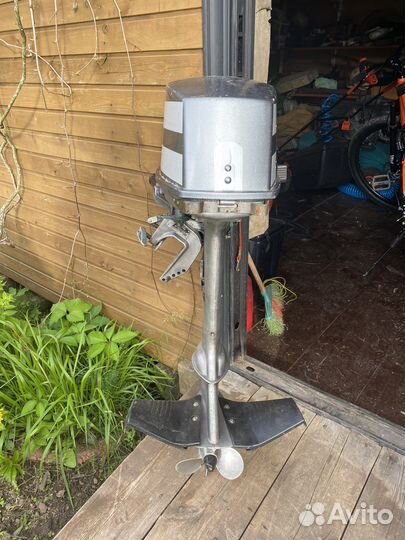 Лодка надувная с мотором