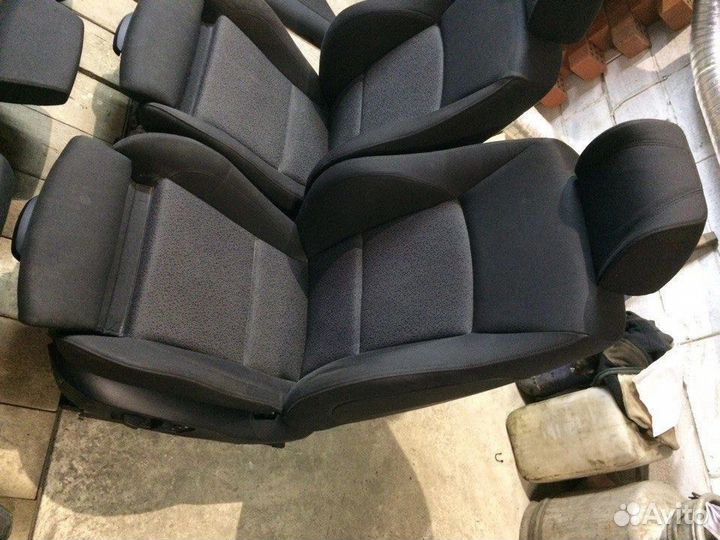 Комплект салона на АКПП автомобиль Bmw e90