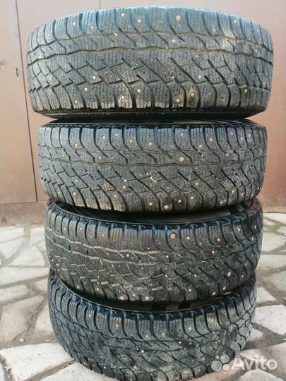 Viatti Bosco Nordico V-523 205/70 R15 96