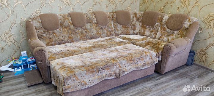 Угловой диван бу