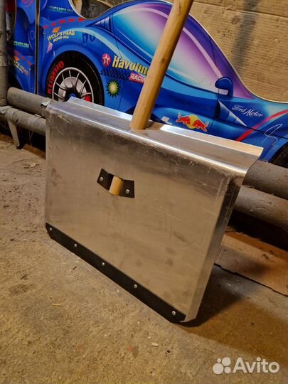 Скребок лопата для снега