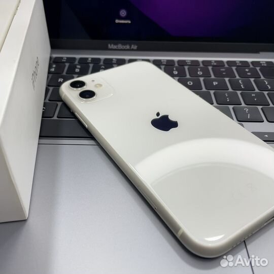 iPhone 11, 64 ГБ