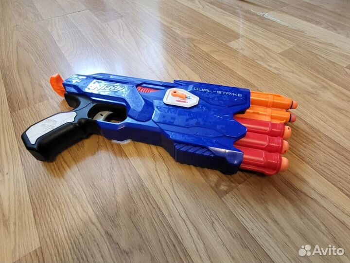 Бластер Nerf mega dual-strike