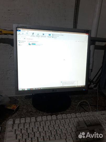 Монитор LG flatron