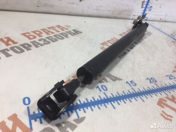 Бмв Ограничитель открытия задней двери Лев