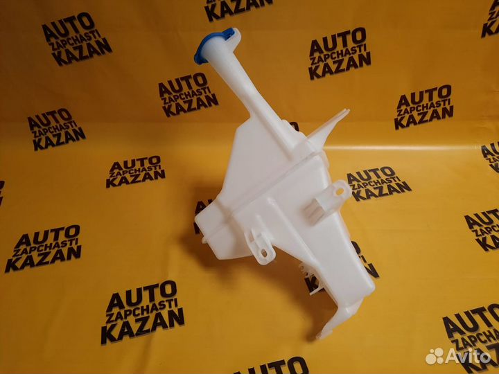 Бачок омывателя Kia Rio 3 2011-2017 под датчик