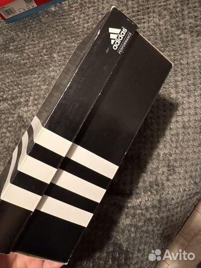 Кроссовки Adidas новые 36 размер