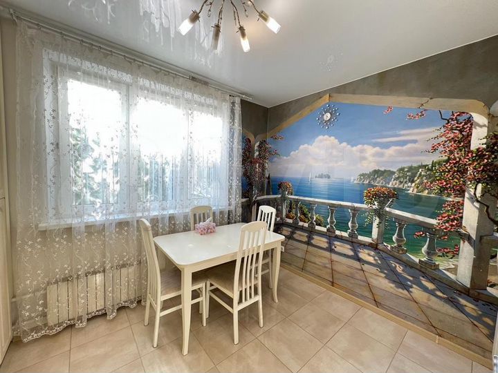 3-к. квартира, 74 м², 1/14 эт.