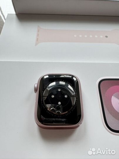 Apple Watch Series 9 41mm pink