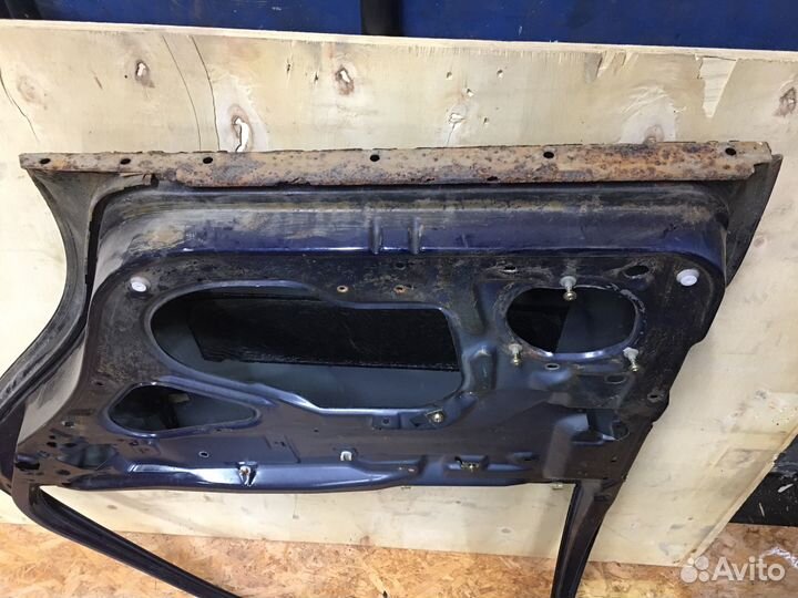 Задняя правая дверь w210 седан