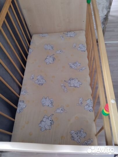 Детская кроватка