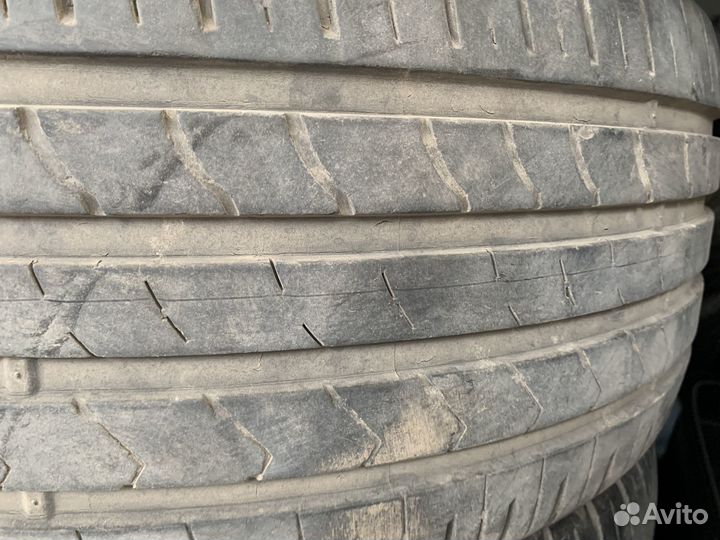 Kumho I'Zen XW KW17 235/45 R18