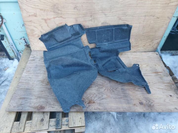 Обшивка багажника Toyota Prius NHW10 (1997 - 2003)