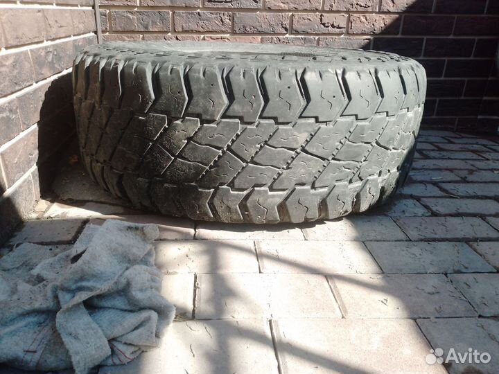 Cooper Discoverer S/T Maxx 295/70 R17