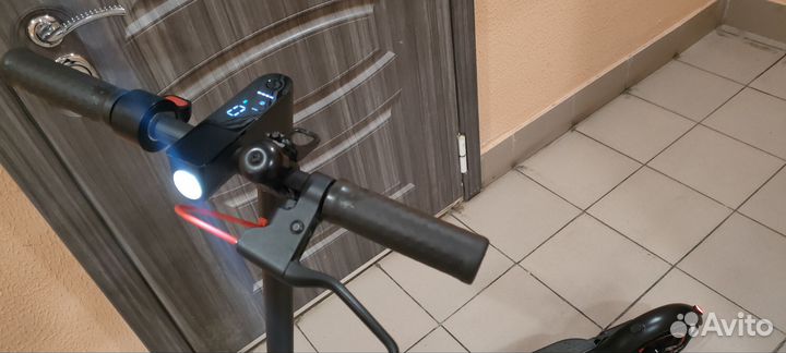 Электросамокат xiaomi m365 pro