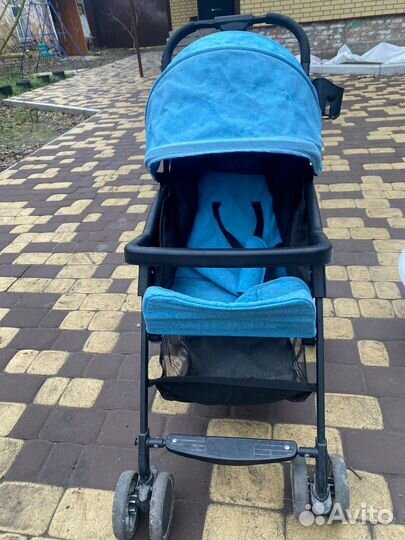 Прогулочная коляска