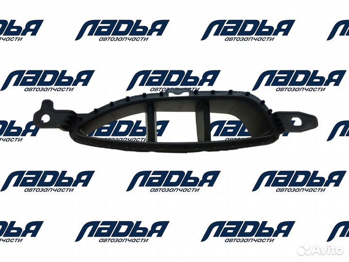 Решетка в бампер нижняя левая Kia Cerato 3 2016-20