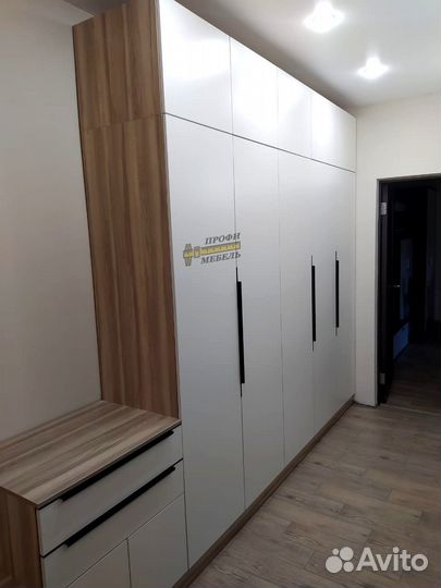 Шкaф прихожaя