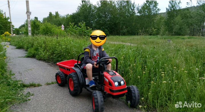 Детский электромобиль трактор с прицепом