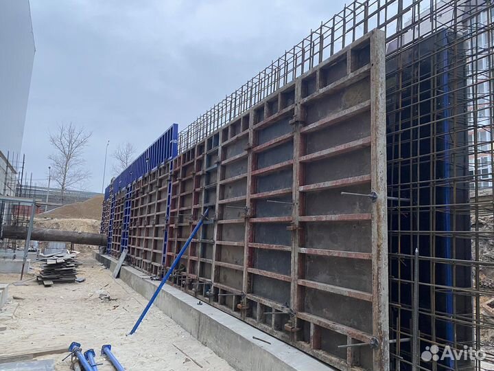 Рабочии на монолитные работы